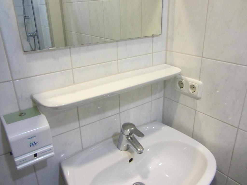Zum Ochsen Hotel Stadtbergen Bilik gambar